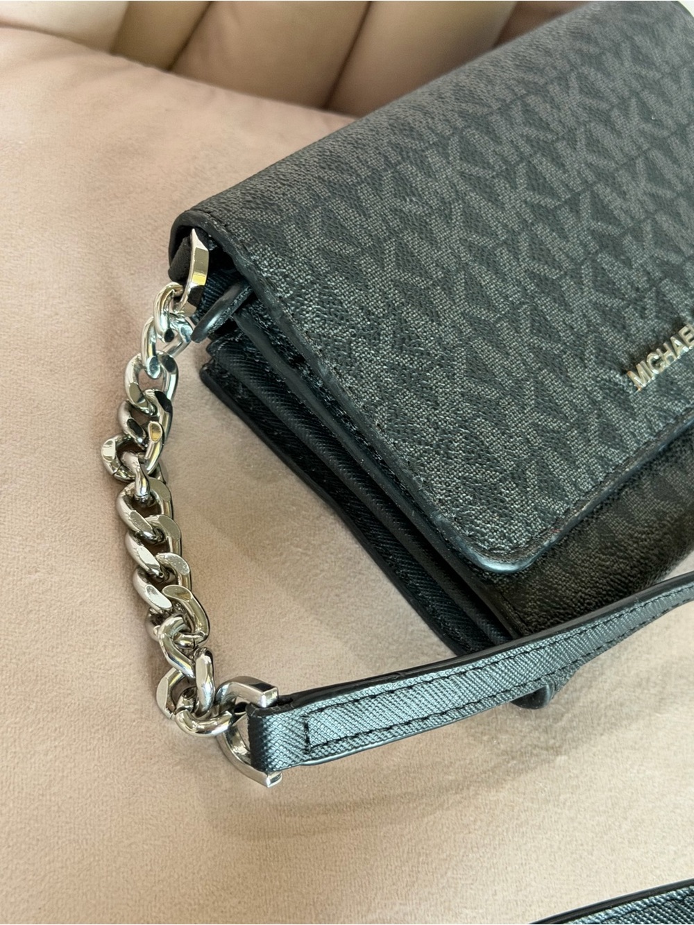 MICHAEL KORS Jet Set Medium Signature Logo Crossbody Bag in Gray/ Black - Picture 4 of 16
